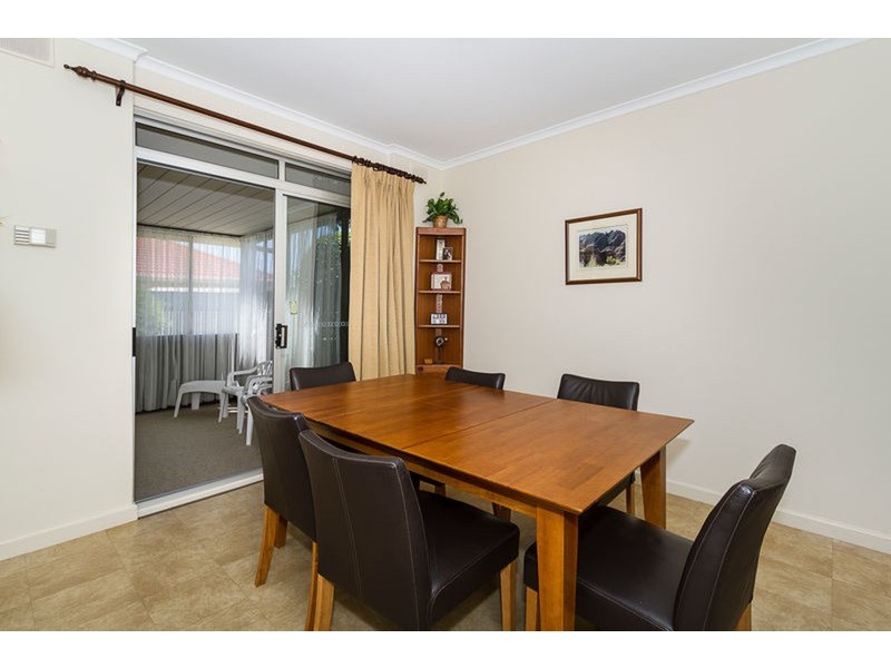 9 Snowy  Drive, Valley View SA 5093