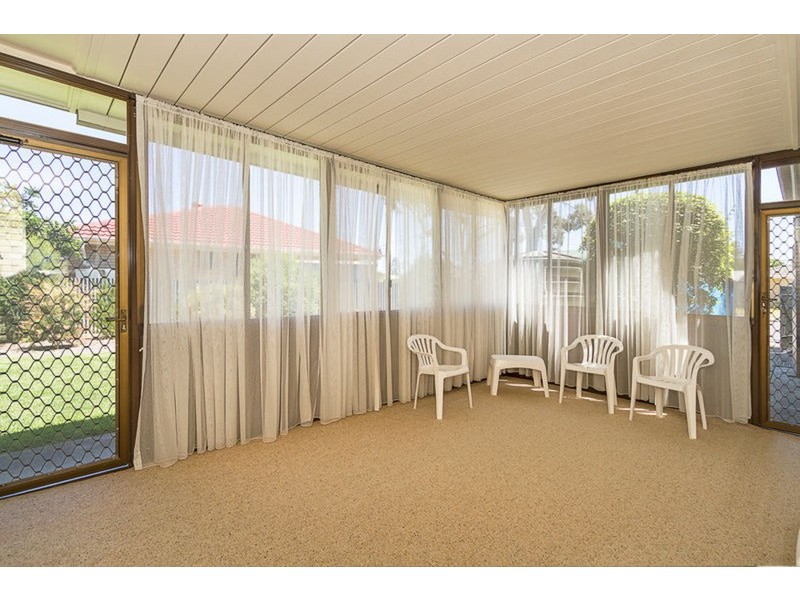 9 Snowy  Drive, Valley View SA 5093