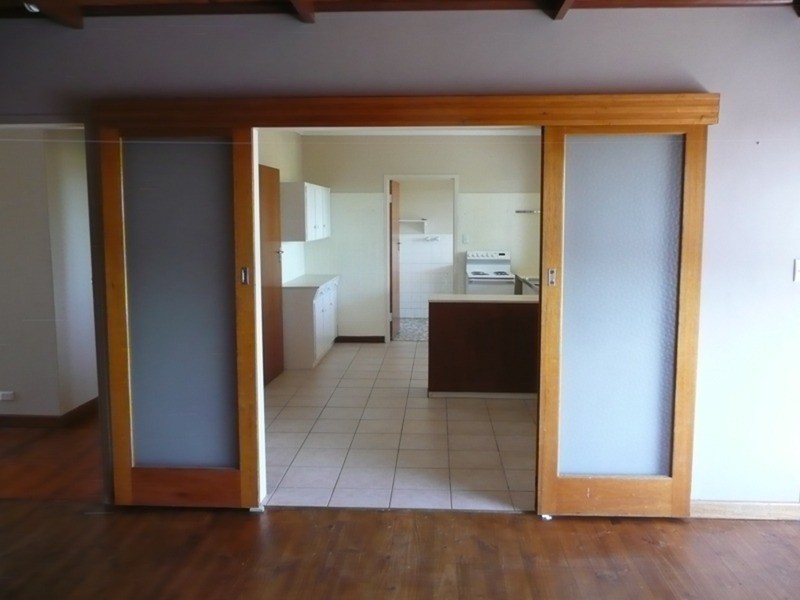 79 Eyre Crescent, Valley View SA 5093