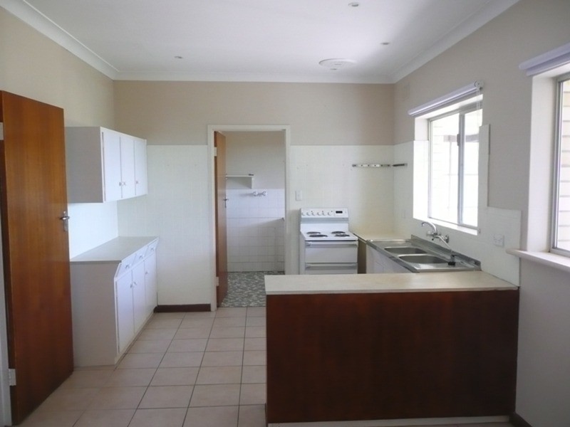 79 Eyre Crescent, Valley View SA 5093