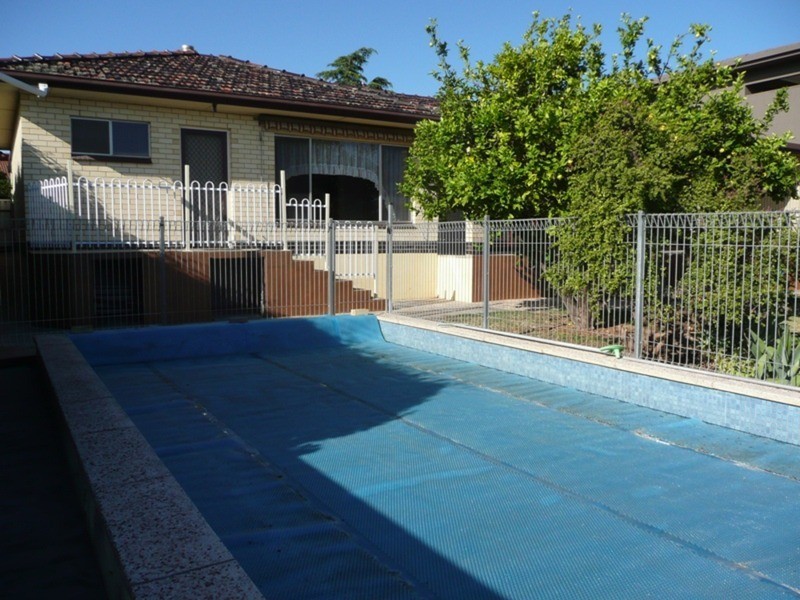 79 Eyre Crescent, Valley View SA 5093