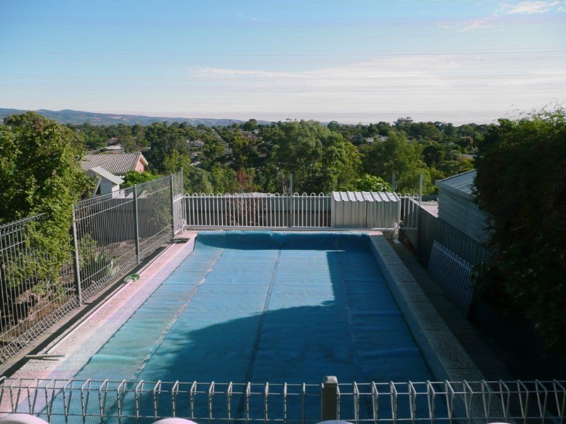 79 Eyre Crescent, Valley View SA 5093