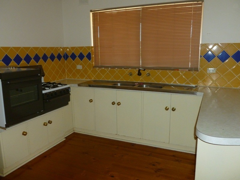 71 Flinders Drive, Valley View SA 5093