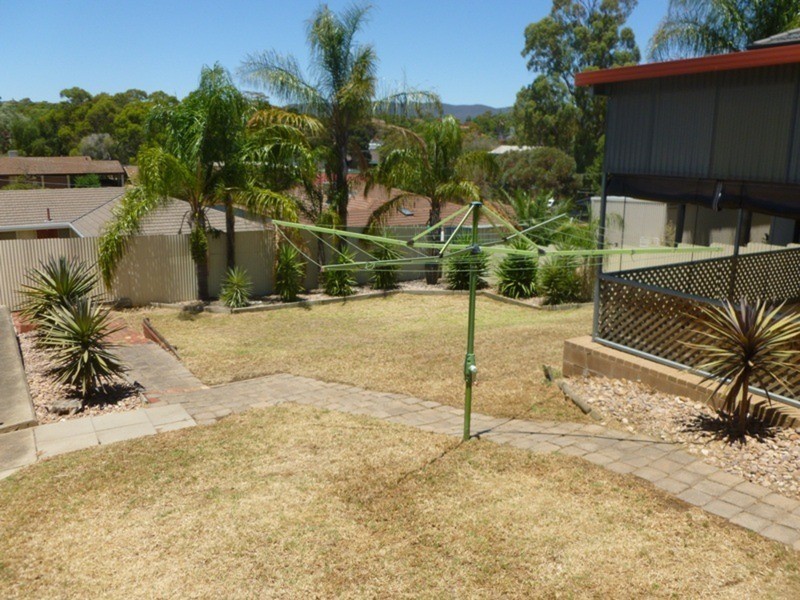 71 Flinders Drive, Valley View SA 5093