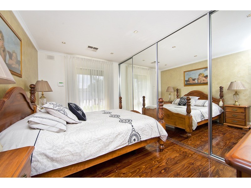 6 Castle Street, Modbury SA 5092