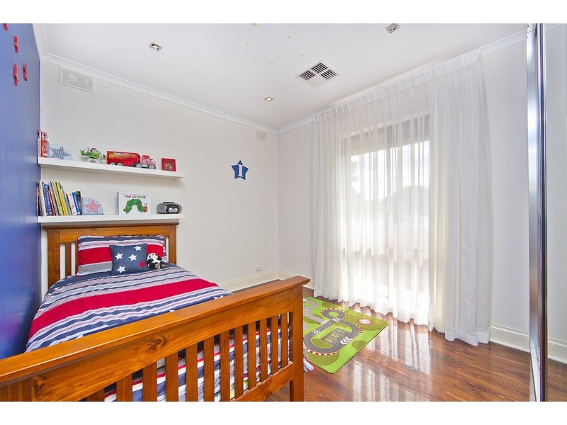 6 Castle Street, Modbury SA 5092