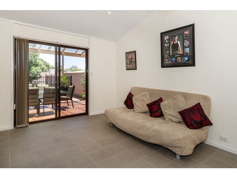 6 Hartog Street, Fairview Park SA 5126