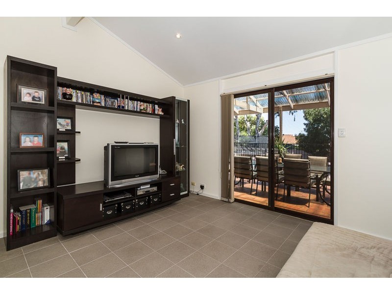 6 Hartog Street, Fairview Park SA 5126
