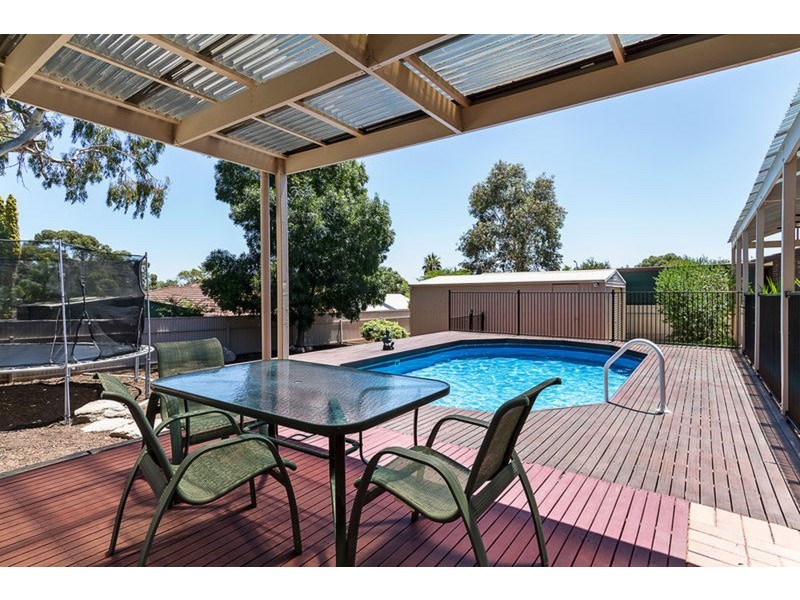 6 Hartog Street, Fairview Park SA 5126