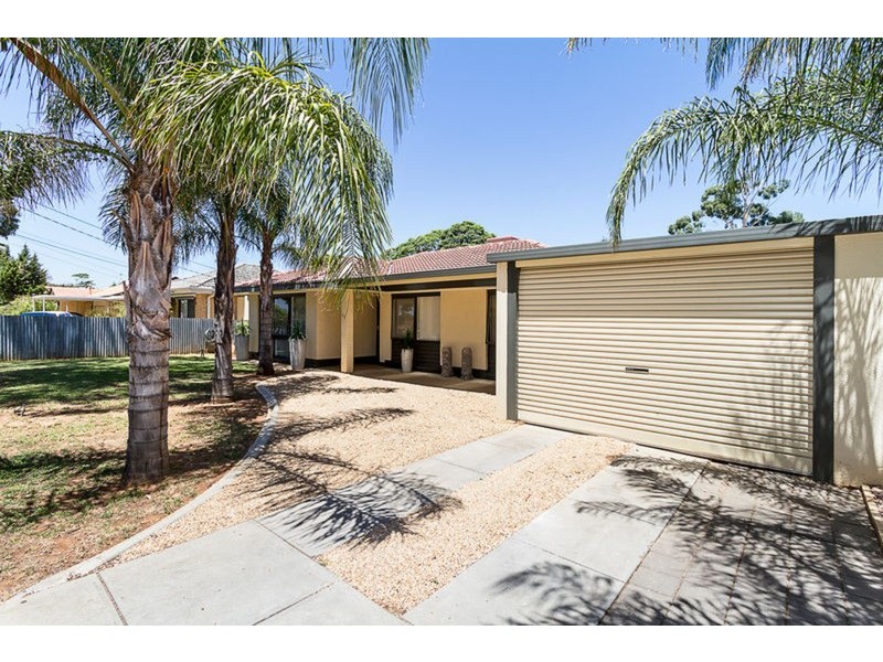 15 Charlton Drive, Salisbury East SA 5109