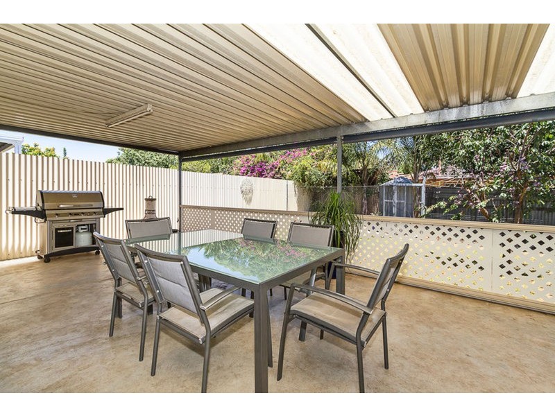 15 Charlton Drive, Salisbury East SA 5109