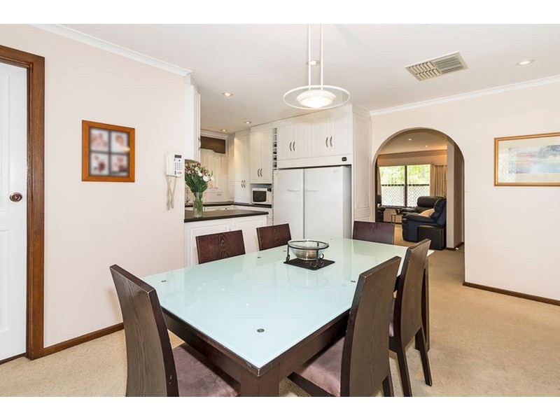 17 Newland Avenue, Ridgehaven SA 5097