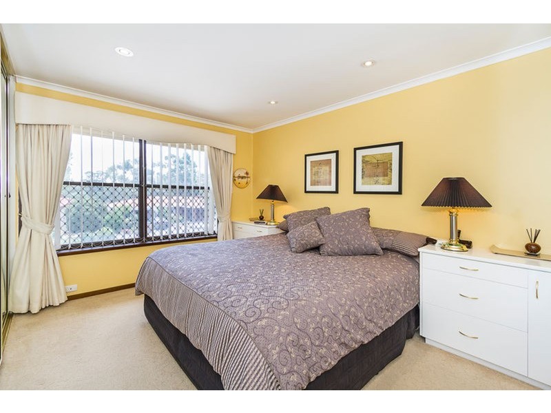 17 Newland Avenue, Ridgehaven SA 5097