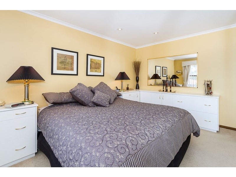 17 Newland Avenue, Ridgehaven SA 5097