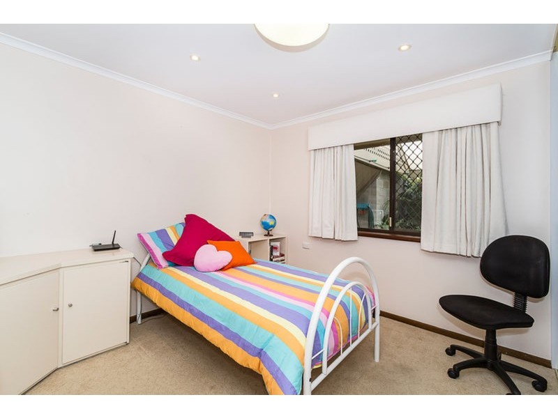 17 Newland Avenue, Ridgehaven SA 5097