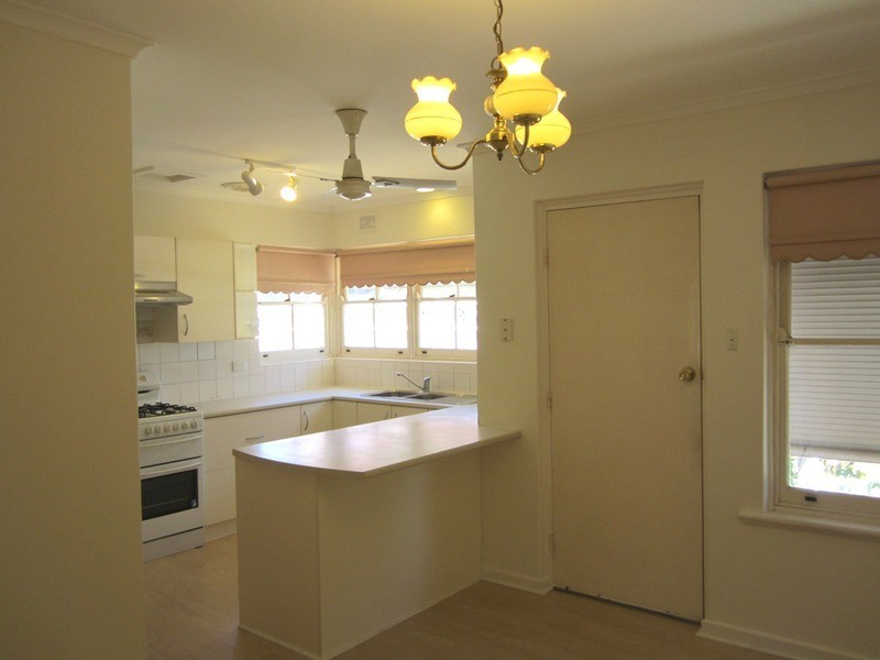 72 Ascot Avenue, Vale Park SA 5081