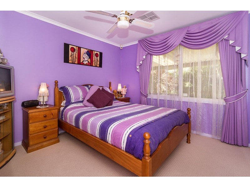 16 Roebling Street, Modbury Heights SA 5092