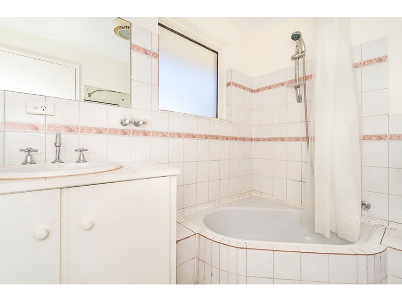 20 Ronald Road, Redwood Park SA 5097