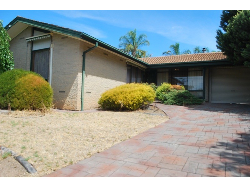 20 Cumberland Avenue, Para Hills SA 5096