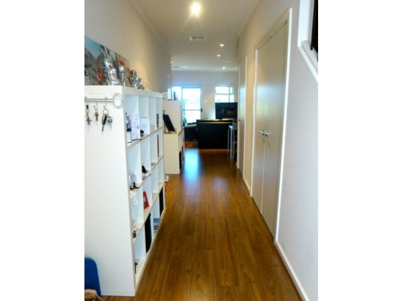 2/2 Euston Walk, Mawson Lakes SA 5095