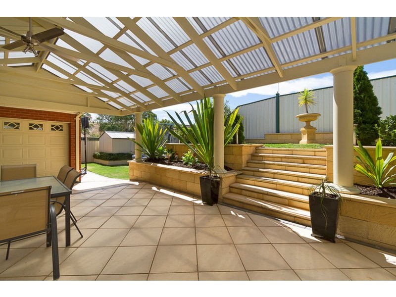 8 Gransden Parade, Greenwith SA 5125