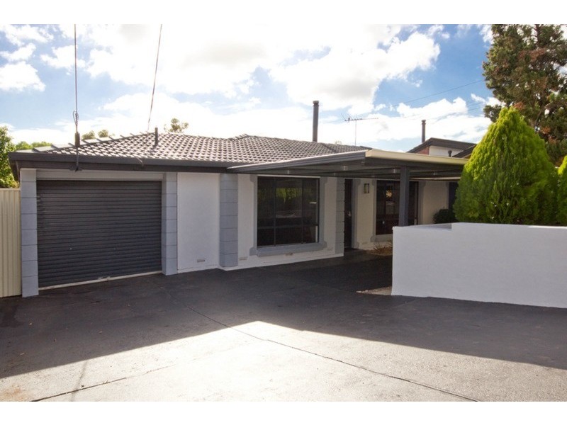 22 Gondola Grove, Para Hills SA 5096
