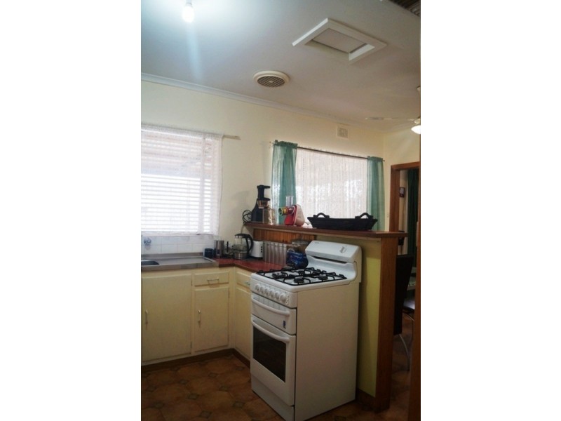 5 Parslow Road, Para Hills SA 5096