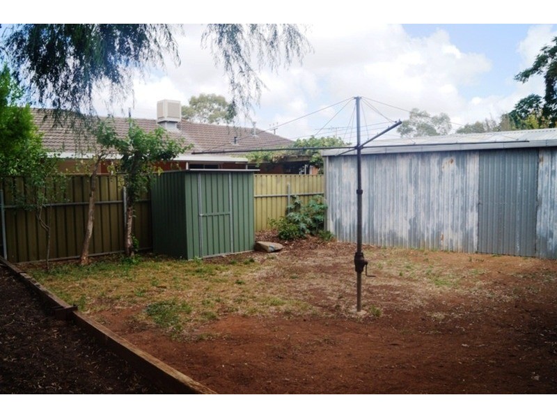 5 Parslow Road, Para Hills SA 5096