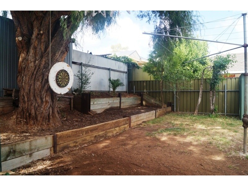5 Parslow Road, Para Hills SA 5096