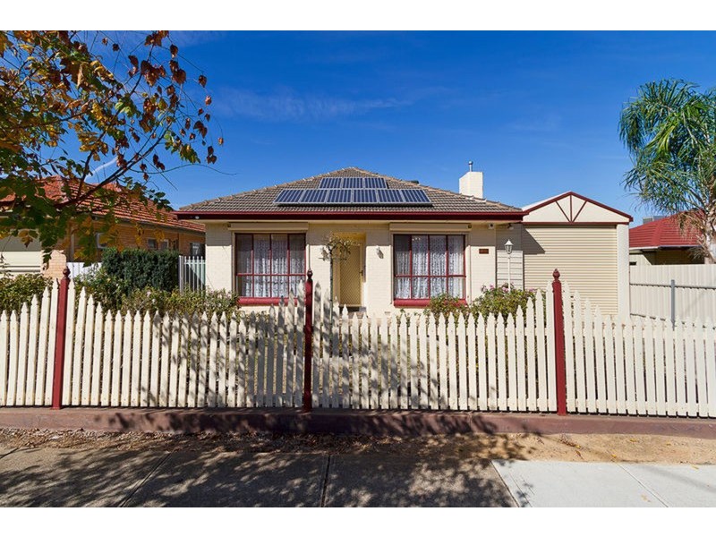 21 Windsor Avenue, Clearview SA 5085