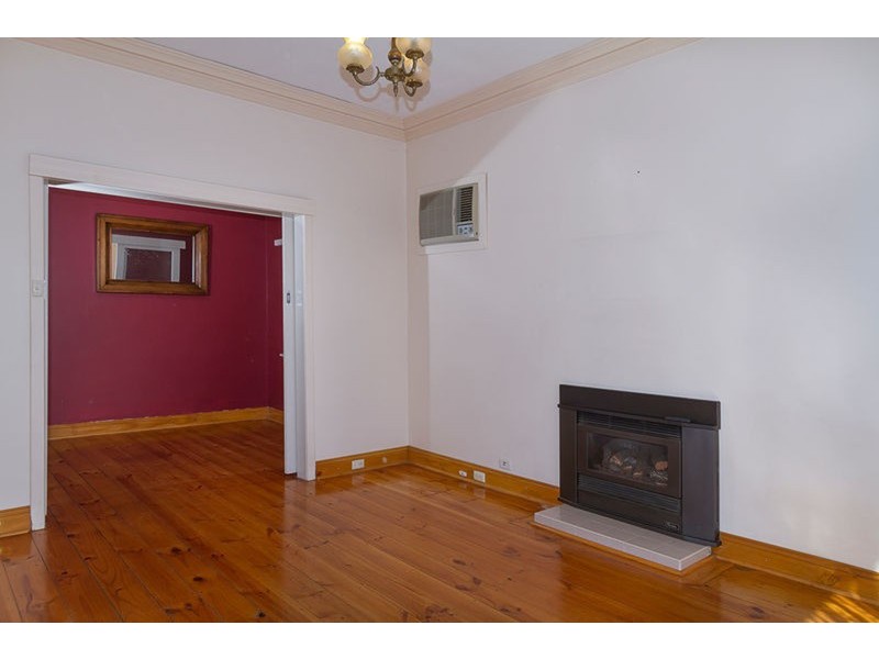 21 Windsor Avenue, Clearview SA 5085