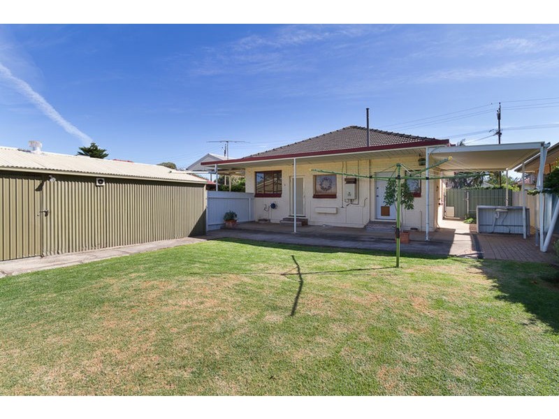 21 Windsor Avenue, Clearview SA 5085