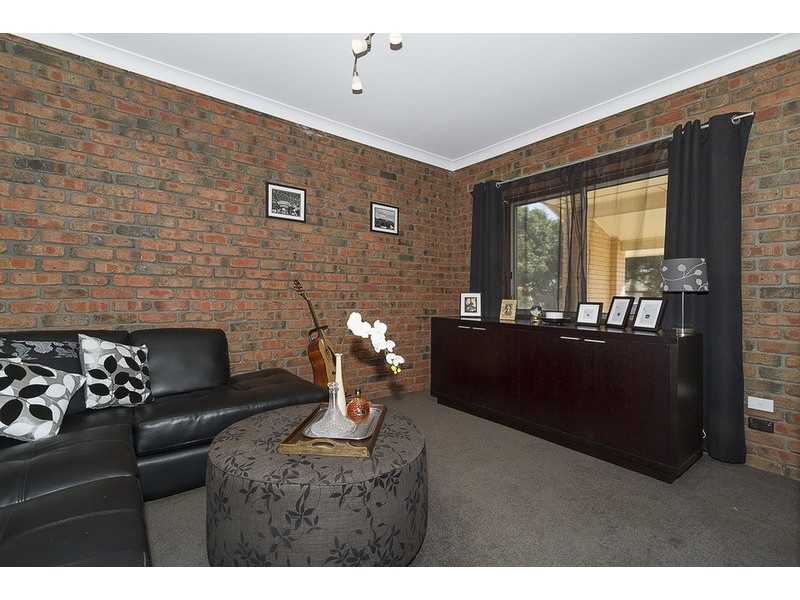 7 Bungana Avenue, Para Vista SA 5093