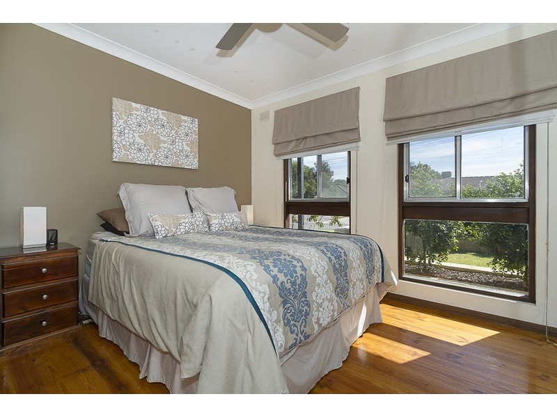 7 Bungana Avenue, Para Vista SA 5093