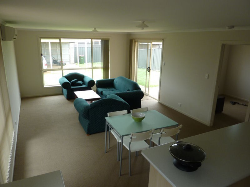 6 Coonawarra Avenue, Andrews Farm SA 5114