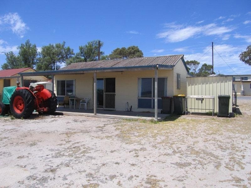 9 Foreshore Road, Hardwicke Bay SA 5575