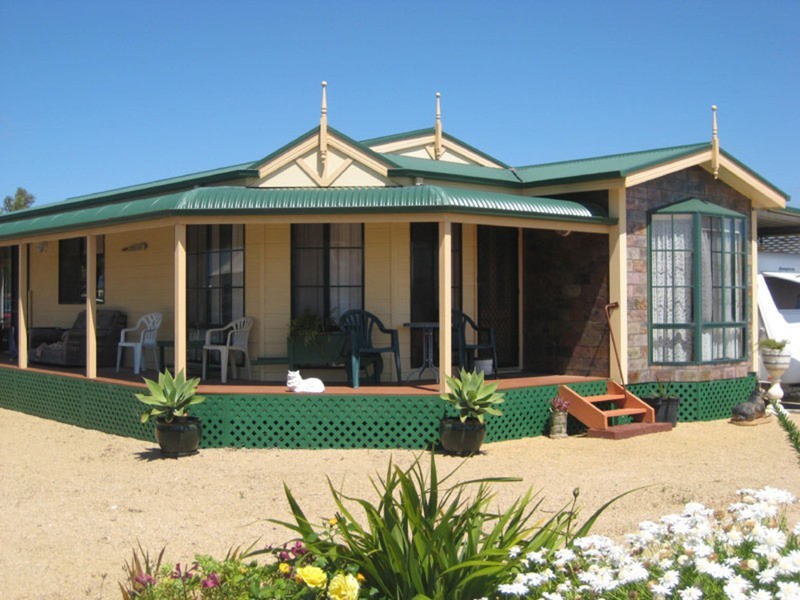 2 Oval Avenue, Warooka SA 5577