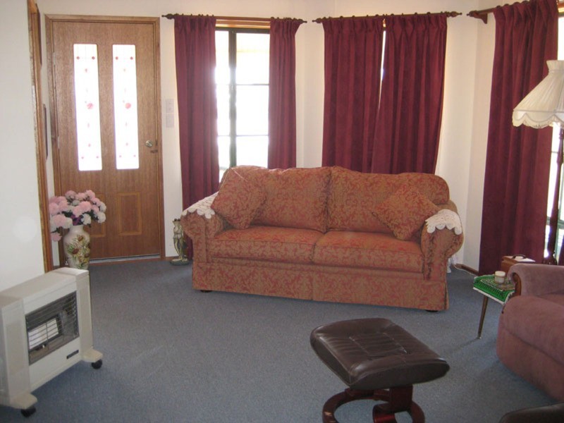 2 Oval Avenue, Warooka SA 5577