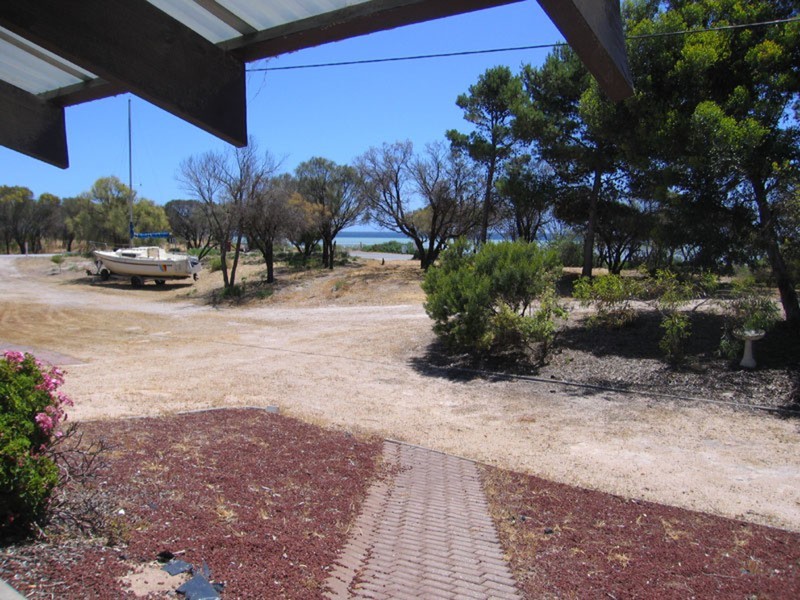 8 Sheoak Road, The Pines SA 5575