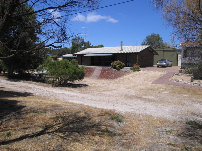 8 Sheoak Road, The Pines SA 5575