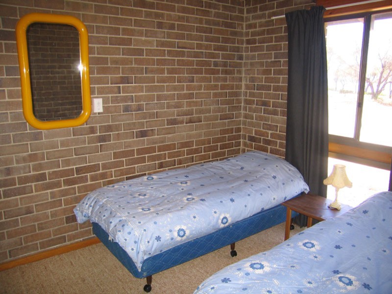 8 Sheoak Road, The Pines SA 5575