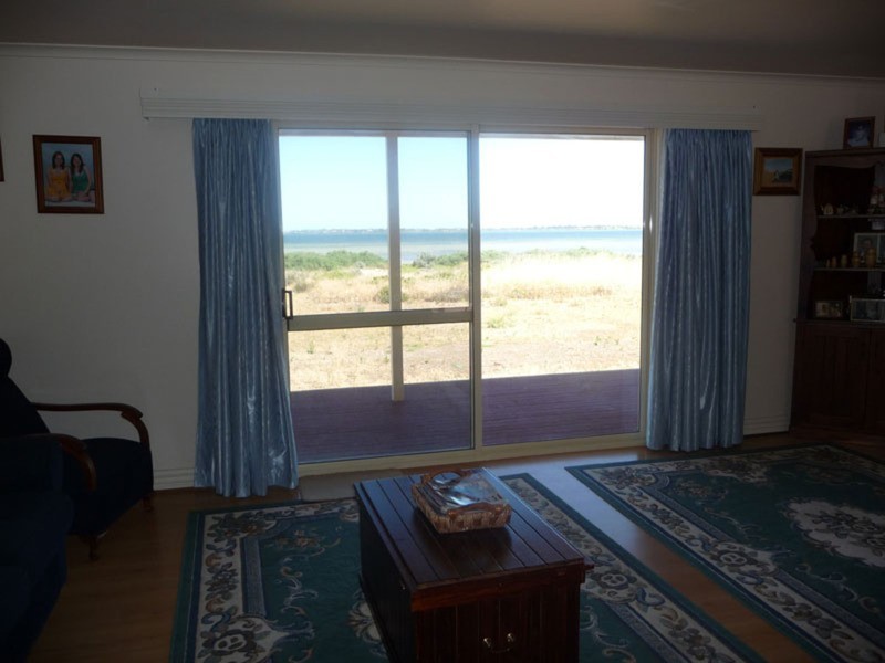 114 Beach Road, Coobowie SA 5583