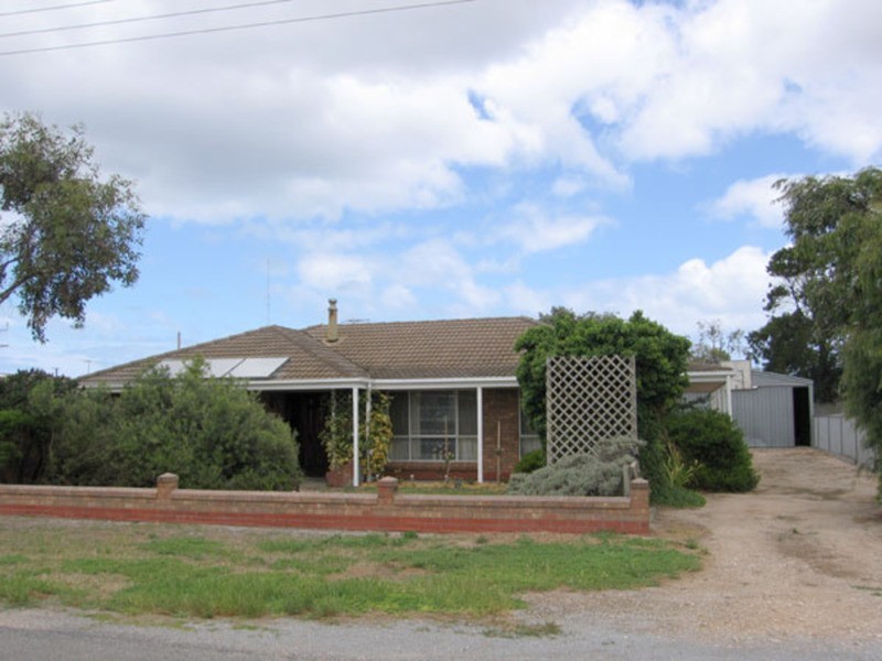 18 Giles Street East, Coobowie SA 5583