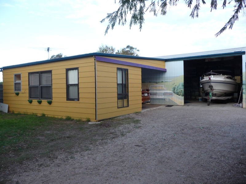 6 Giles Street West, Coobowie SA 5583