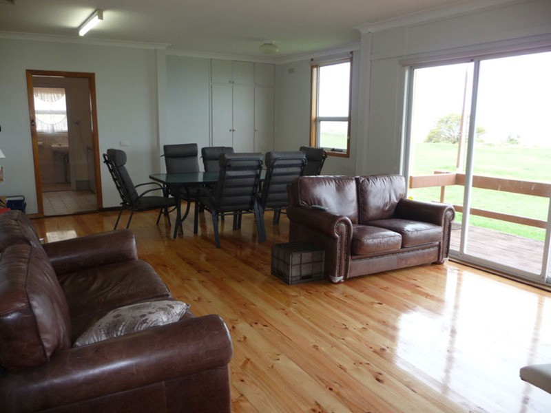 16 Hickeys Drive, Coobowie SA 5583