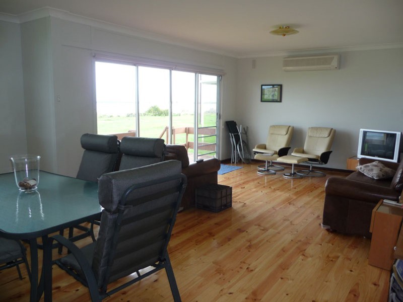 16 Hickeys Drive, Coobowie SA 5583