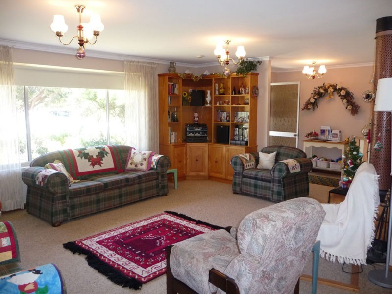 10 Third Street, Wool Bay SA 5575
