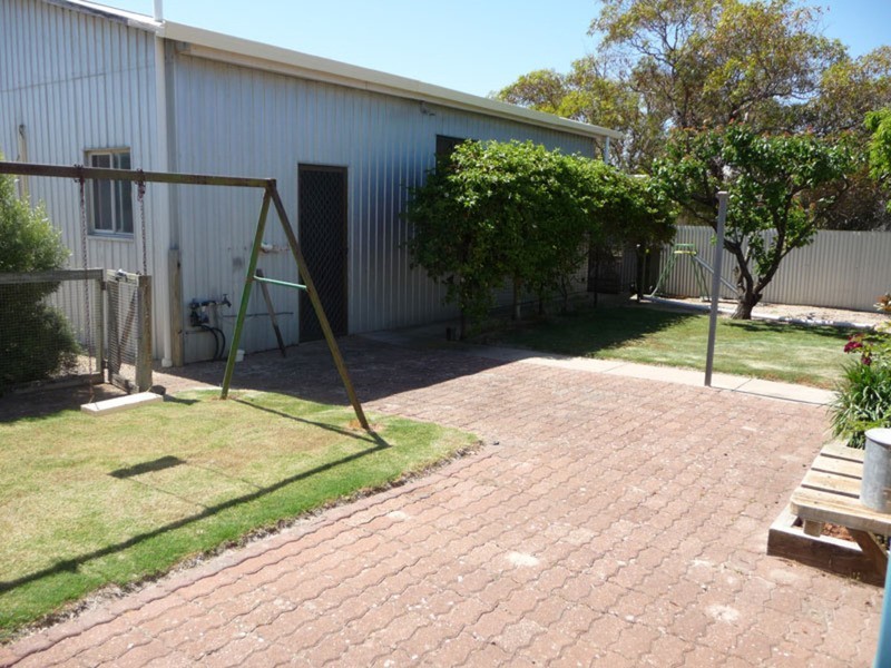 10 Third Street, Wool Bay SA 5575