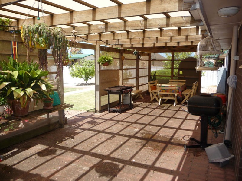 10 Third Street, Wool Bay SA 5575