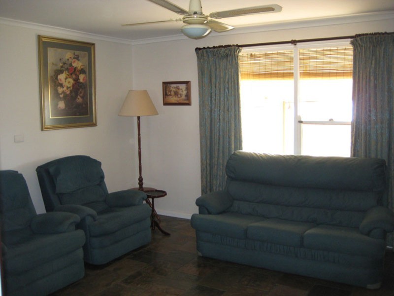 102 Bayview Road, Point Turton SA 5575